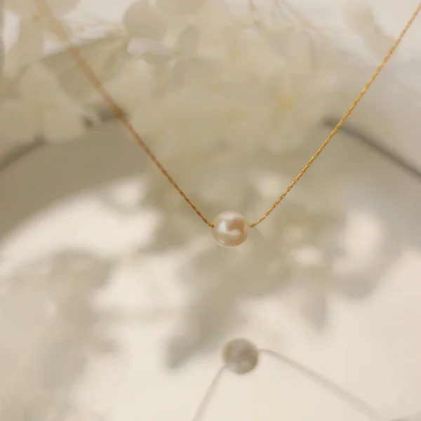 Simple Temperament One Pearl Necklace Short Chain for Women - Image 3